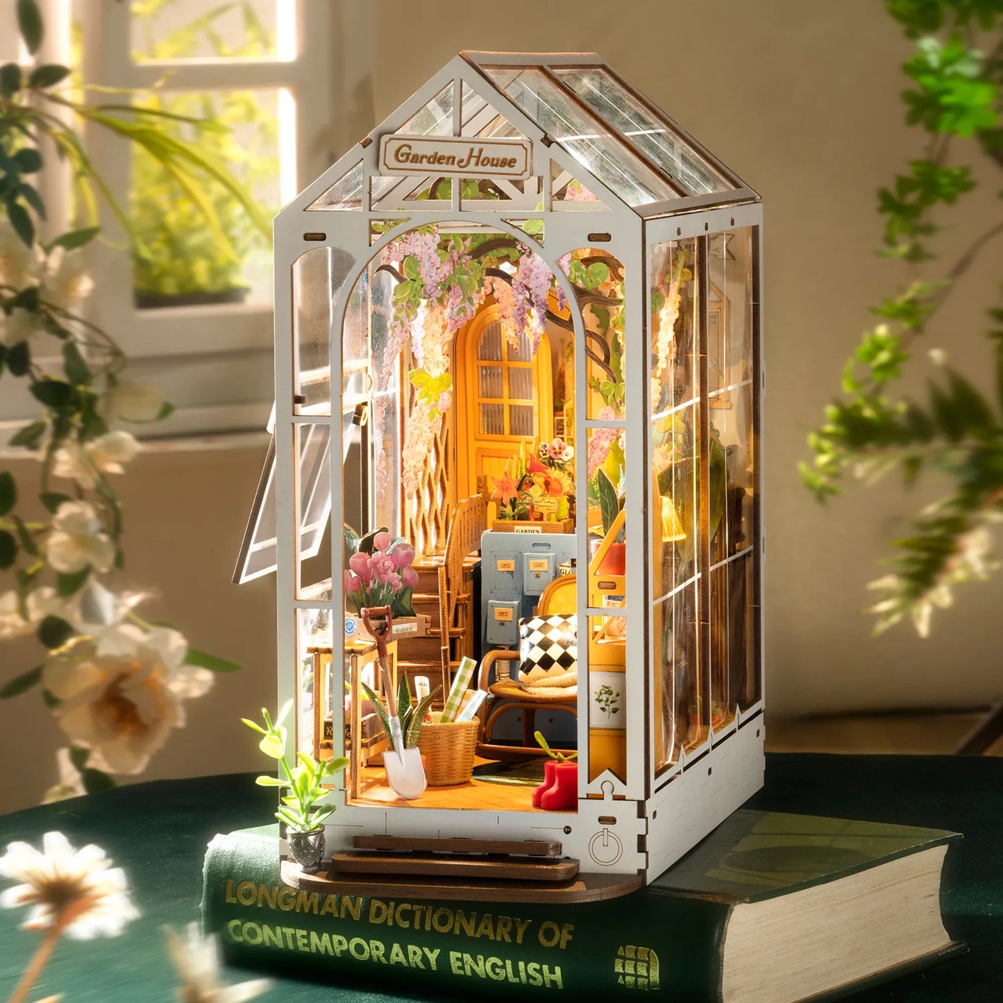 Book Nook Gardenhouse with Lights Easy Assemble Amazing gift for  a Child